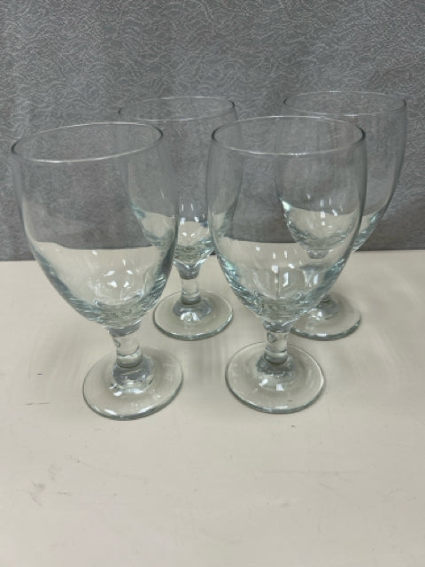 4 WINE GLASSES