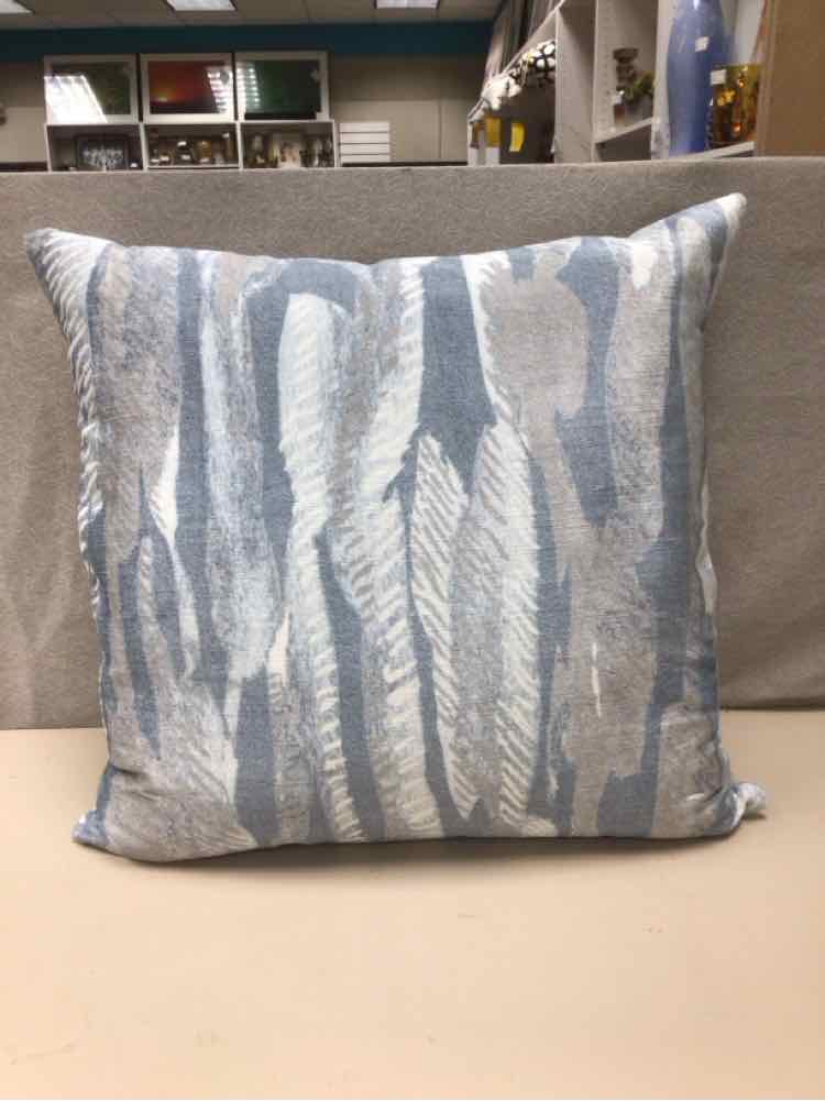 BLUE/WHITE DOWN BLEND THROW PILLOW