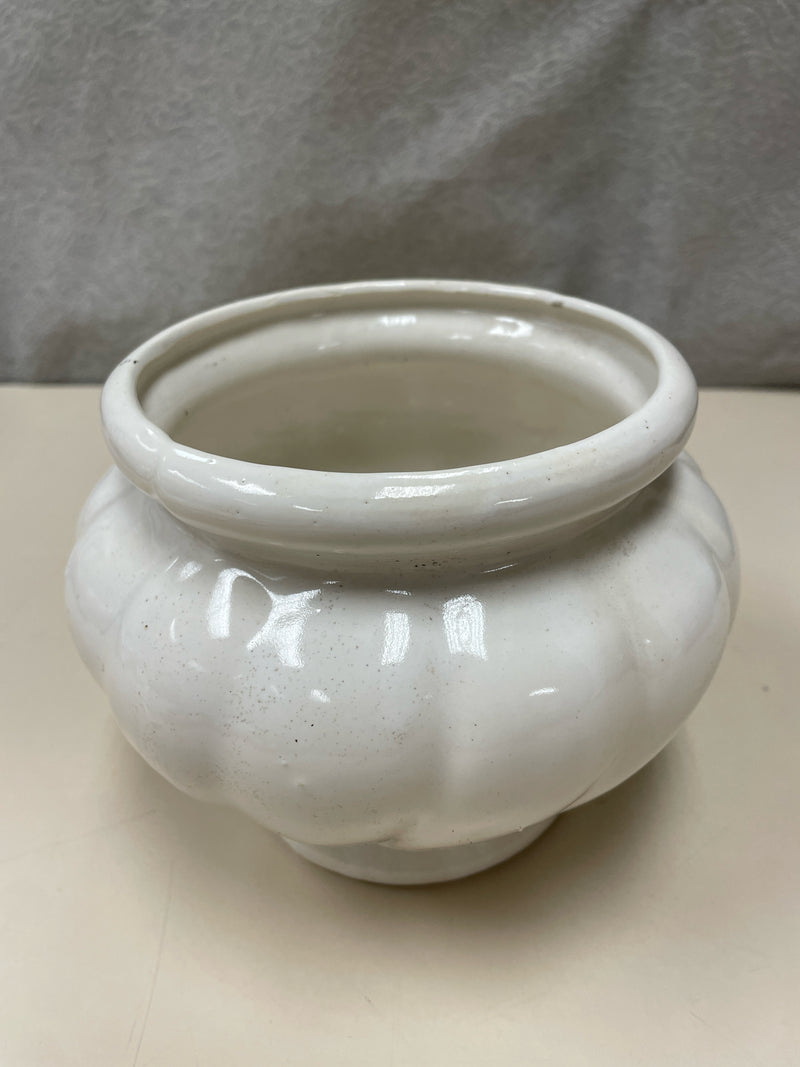 WHITE CERAMIC VASE