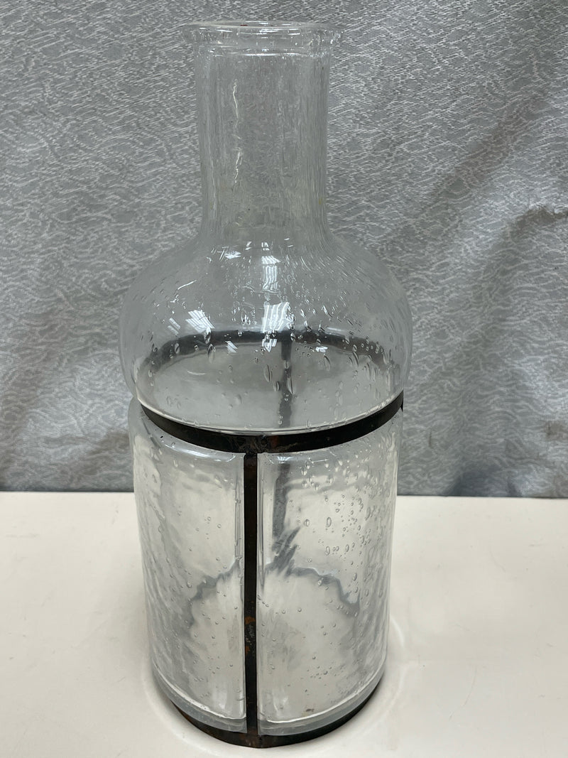 VINTAGE GLASS VASE