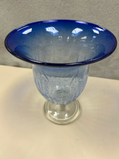 BLUE GLASS W/CLEAR BASE VASE