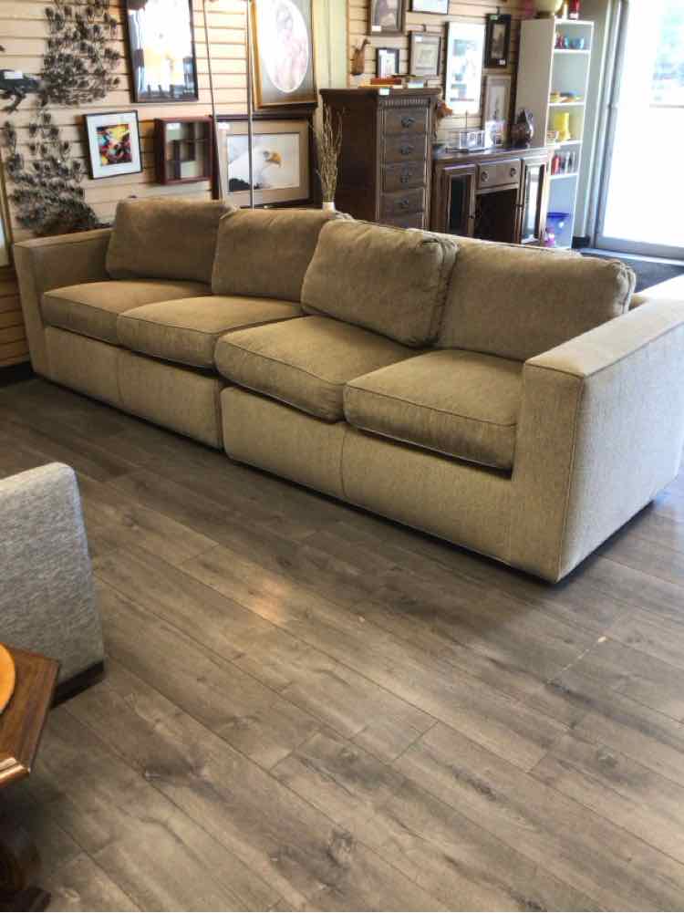 GREY 2 PIECE SECTIONAL