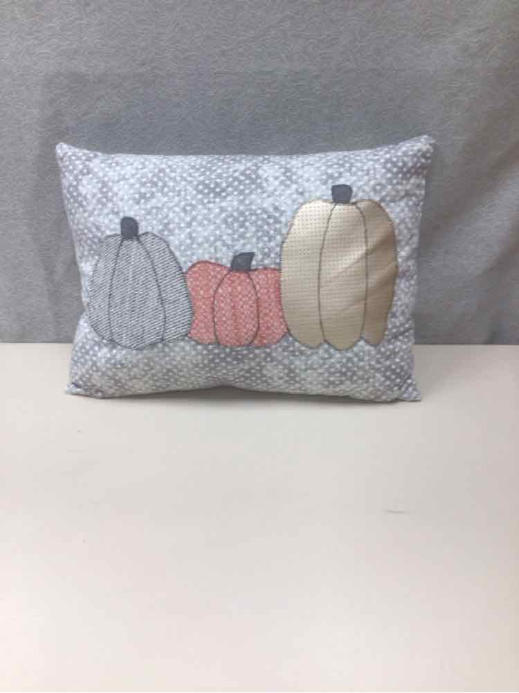 GREY MULTI-COLOR PUMPKINS