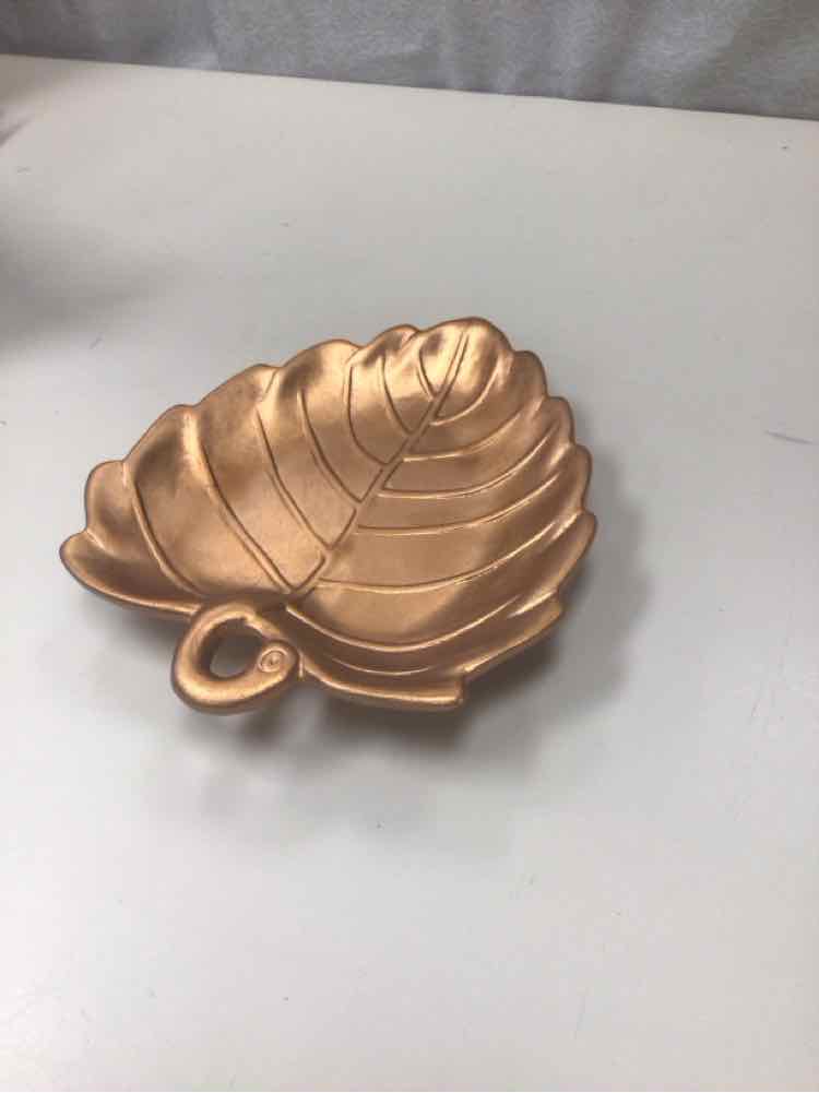 COPPER COLOR LEAF DISH