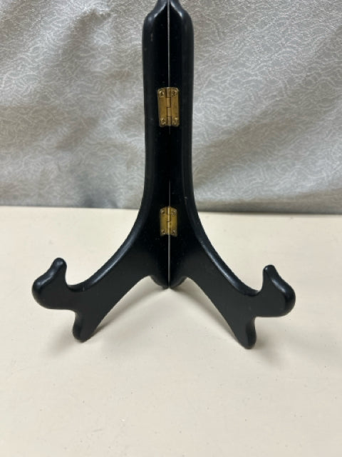 MISC MEDIUM TABLETOP EASELS