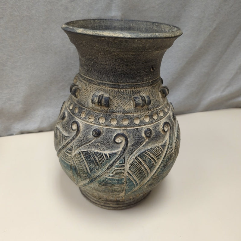 GRAY/GREEN LEAVES VASE