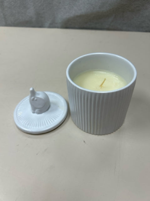 WHITE CERAMIC CANDLE