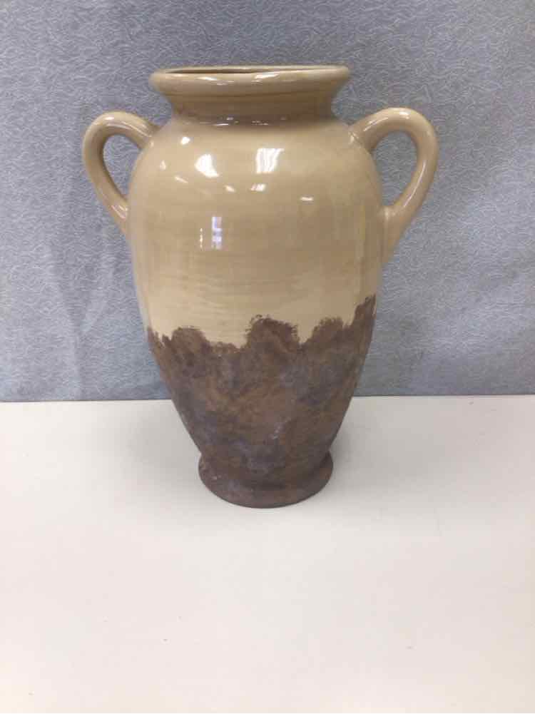 TAN/BROWN LARGE VASE