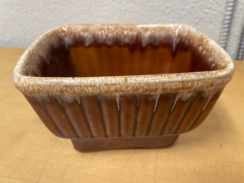 BROWN CERAMIC PLANTER