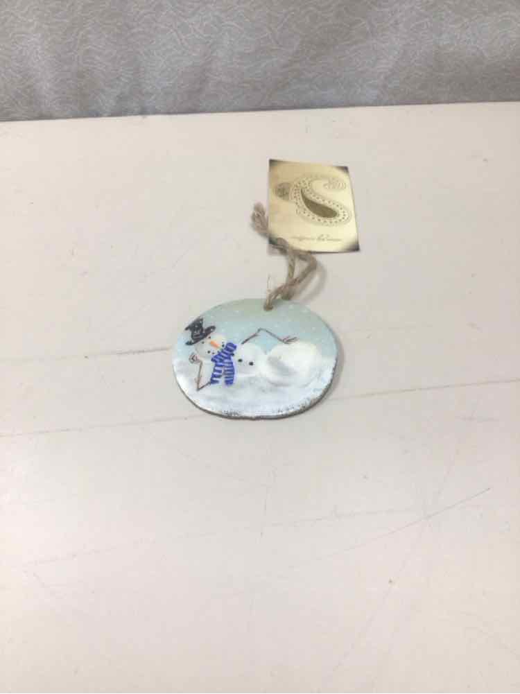 SNOWMAN LOUNGING WOOD ORNAMENT