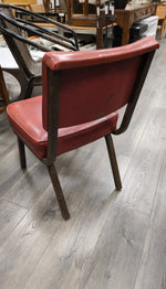 RED PLEATHER CHAIR W/METAL LEGS