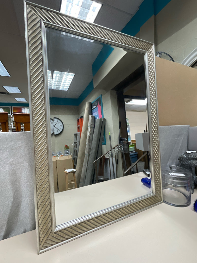 SILVER JAGGED EDGE MIRROR