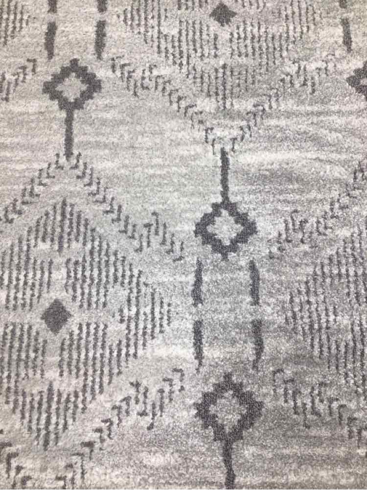 GREY DIAMOND DESIGN RUG