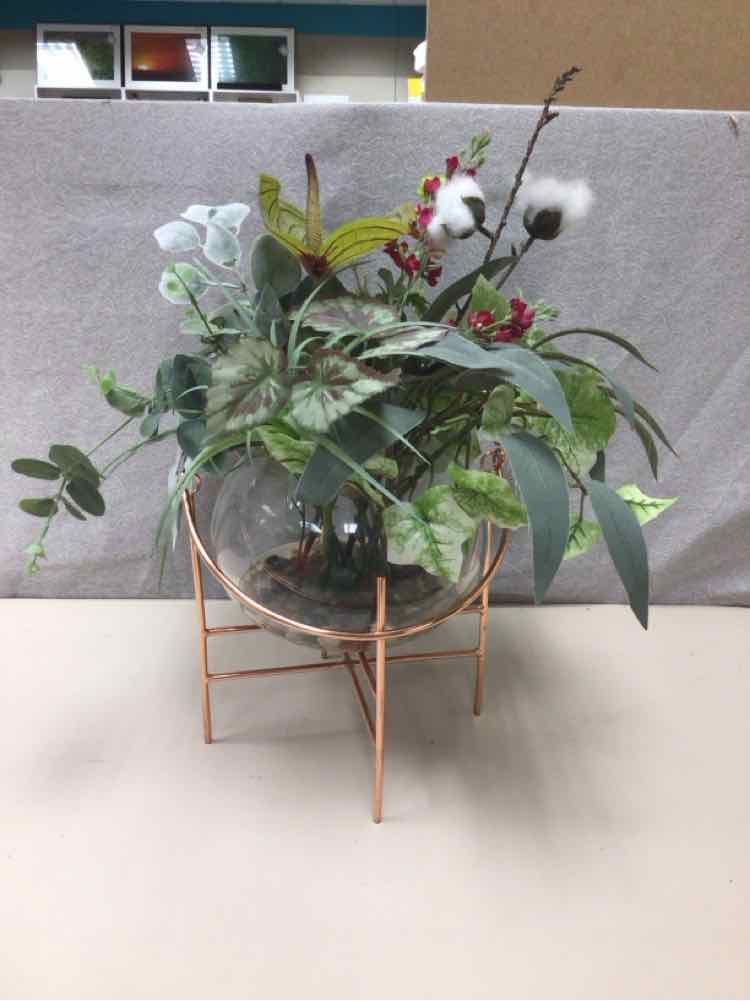 CLEAR GLASS PLANTER W/ARNG IN COPPER LEGS