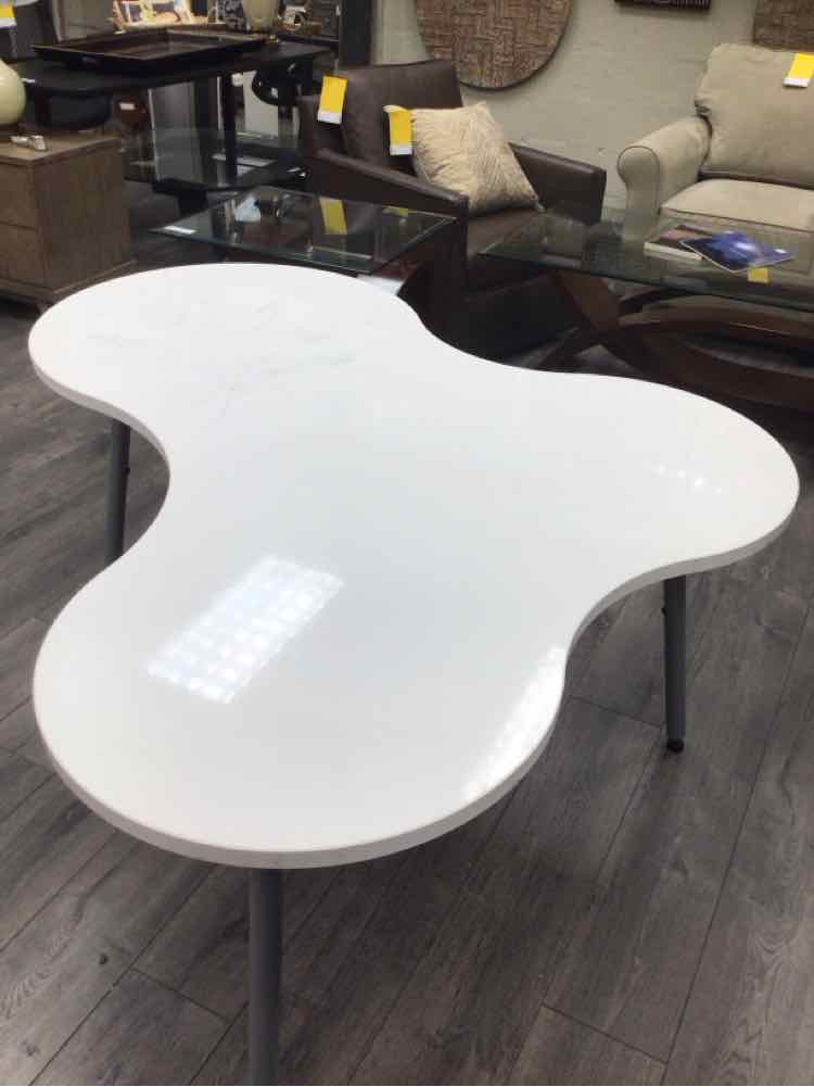 DRY ERASE PUZZLE TABLE
