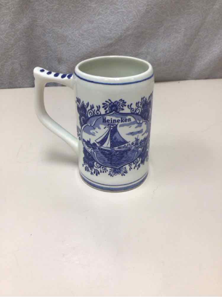 BLUE/WHITE HEINEKEN TALL MUG