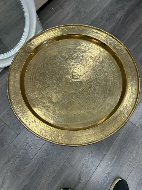 GOLD ASIAN TRAY ON STAND