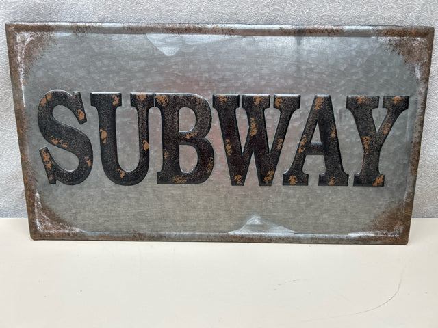 GREY METAL SUBWAY PIC