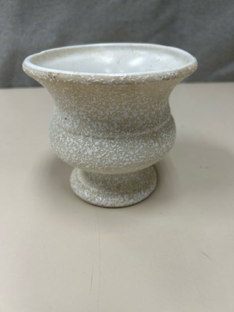 CREAM CERAMIC VASE