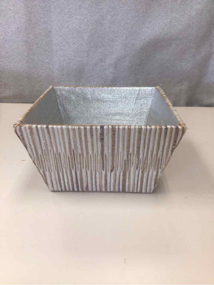 BEIGE/SHINY OPEN BOX