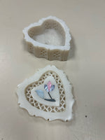 HEART STONE SHAPE CONT