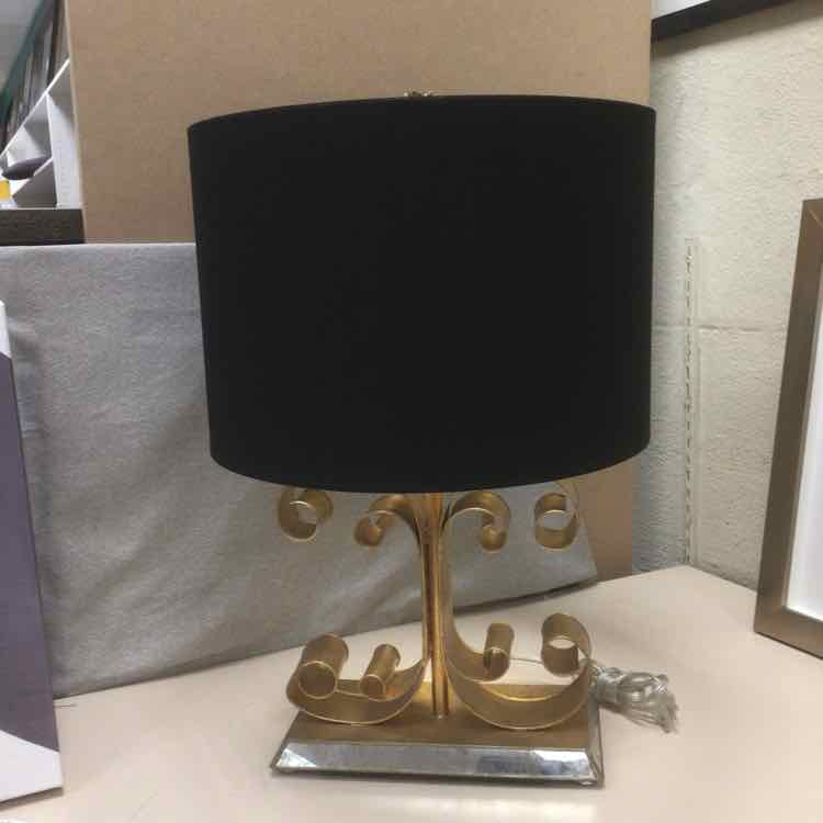 GOLD CURVE LAMP W/BLACK SHADE