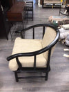 BLACK CURVED ARMCHAIR