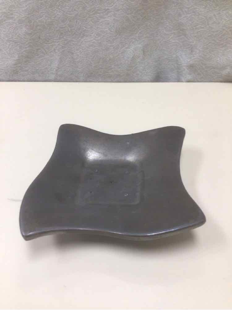METALLIC CERAMIC TRAY
