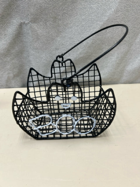 METAL BAT WIRE BASKET