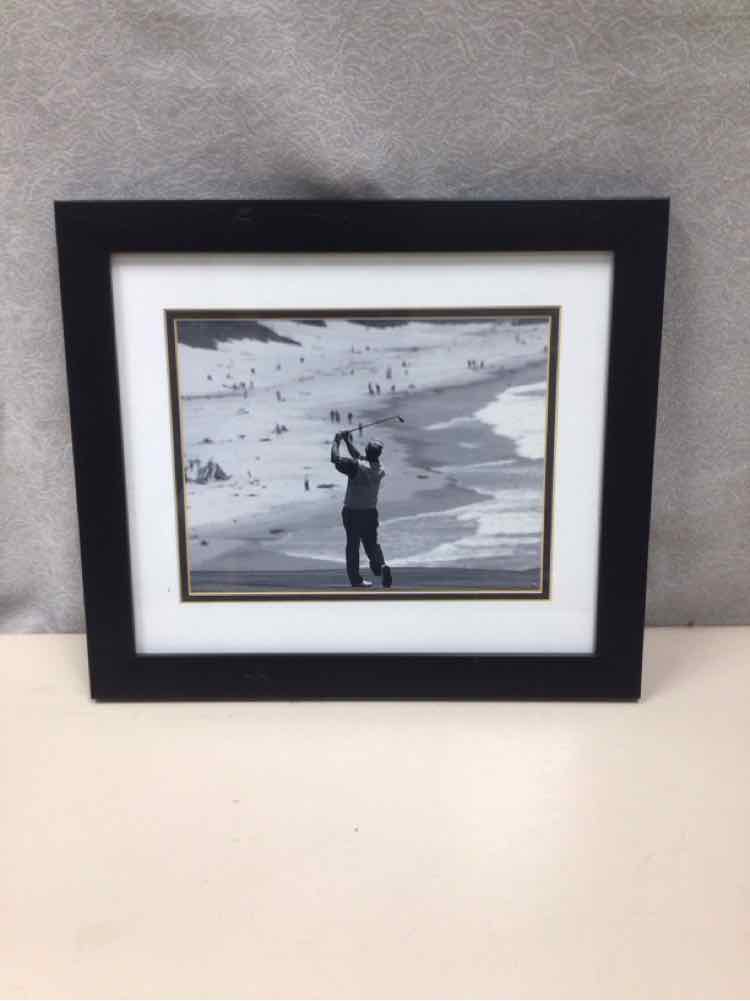 BEACH GOLFER PIC