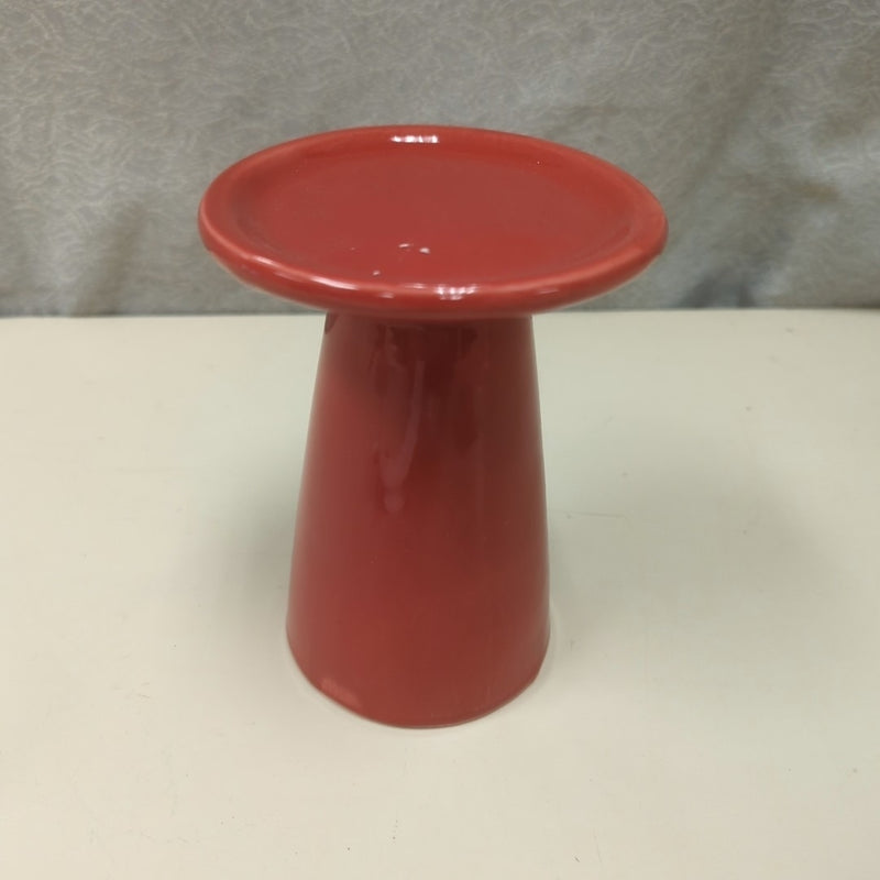 RED CERAMIC PEDESTAL