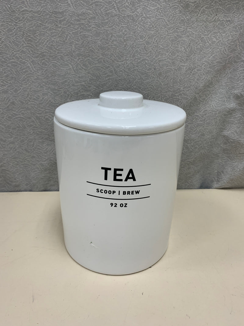 ROUND WHITE "TEA" CONTAINER