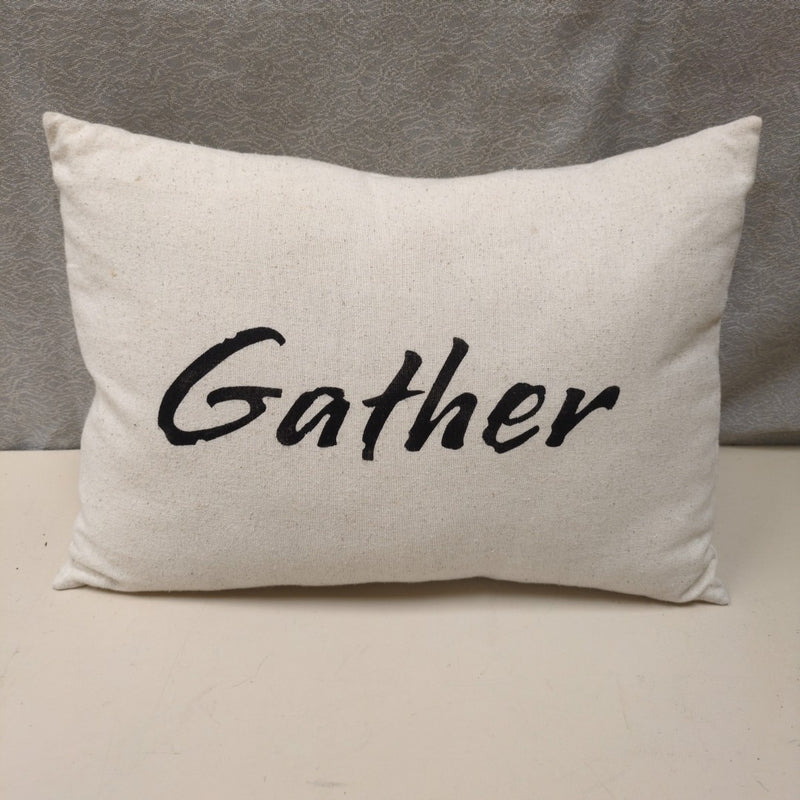 WHITE GATHER PILLOW