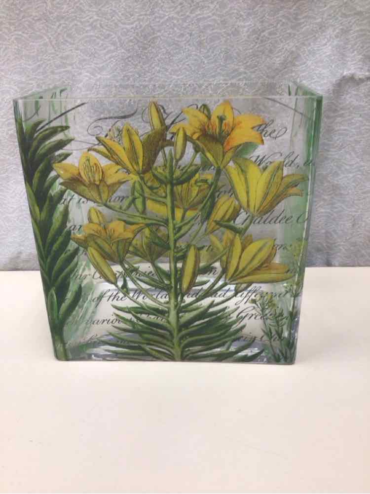 SQUARE GLASS VASE W/BIRD AND FLORAL DESIGN