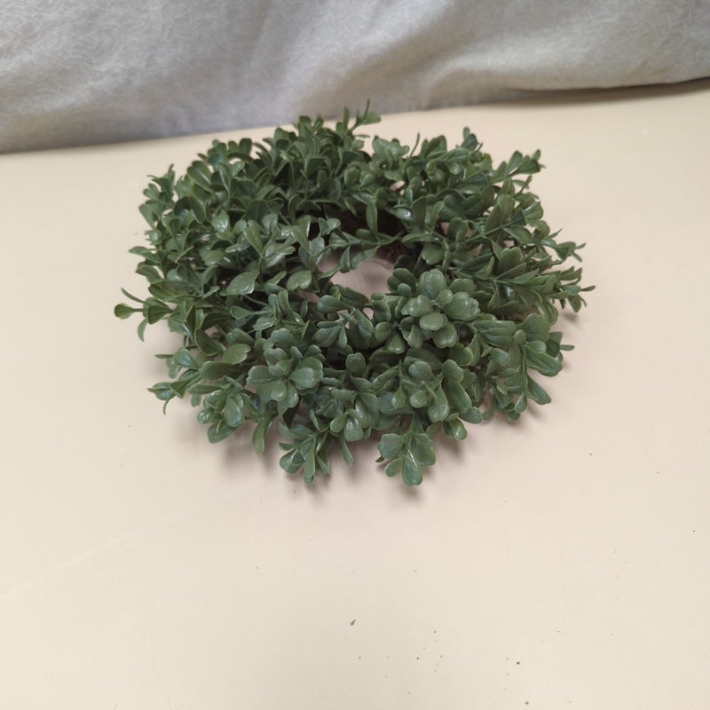 ROUND PLAIN GREEN WREATH