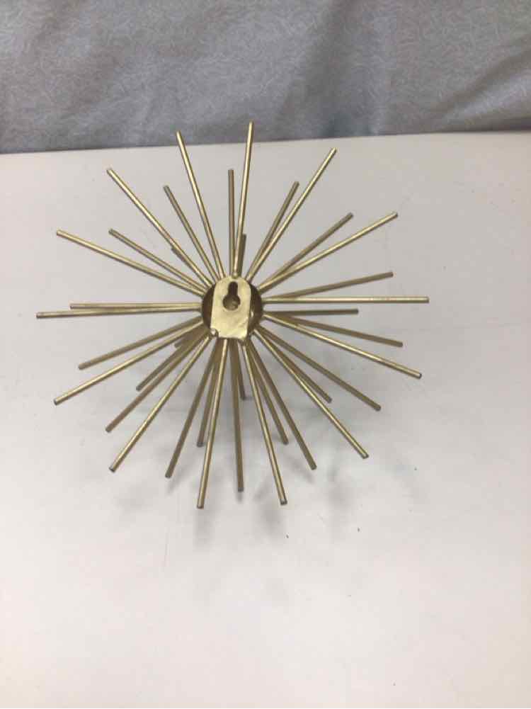 GOLD METAL STARBURST WALL DECOR