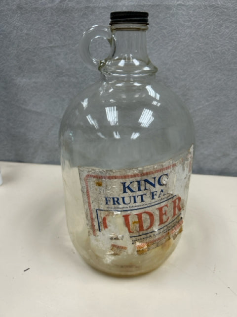 CLEAR JUG W/METAL LID