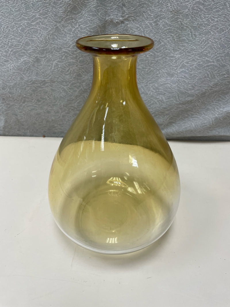 AMBER GLASS VASE