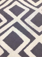 GREY/WHITE DIAMOND DESIGN RUG