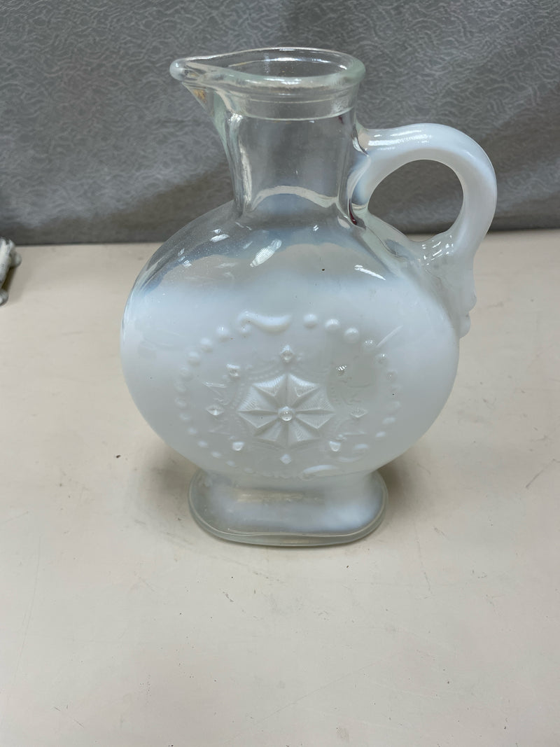 CLEAR/WHITE GLASS PITCHER