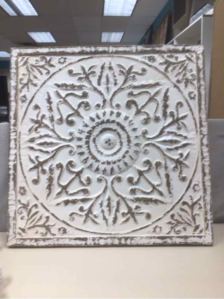 WHITE AND WOOD LOOK METAL