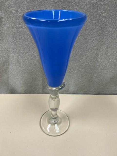 BLUE GLASS VASE W/CLEAR BASE
