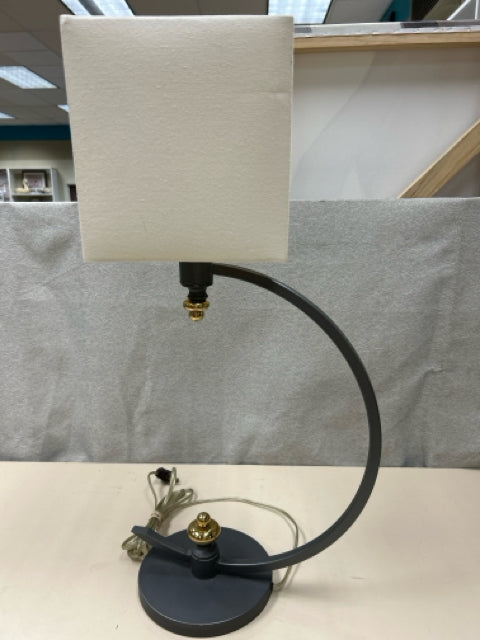 SILVER ARCH SHAPE LAMP