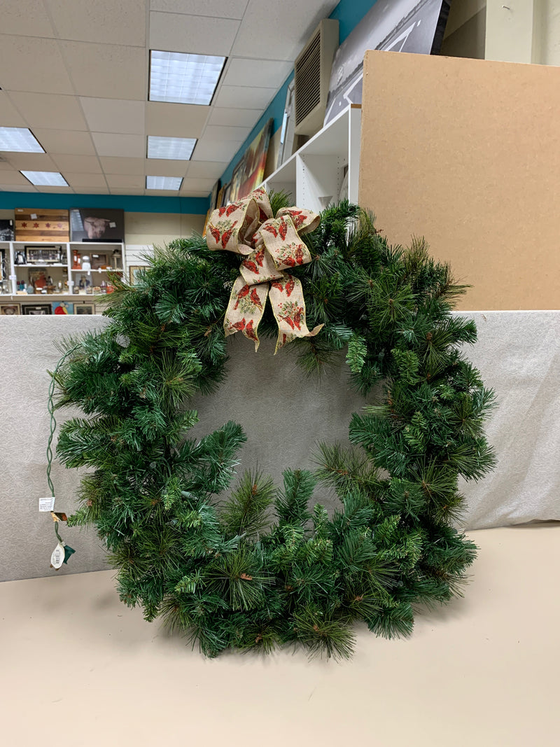 LIGHT UP WREATH W CARDINALS RIBBON