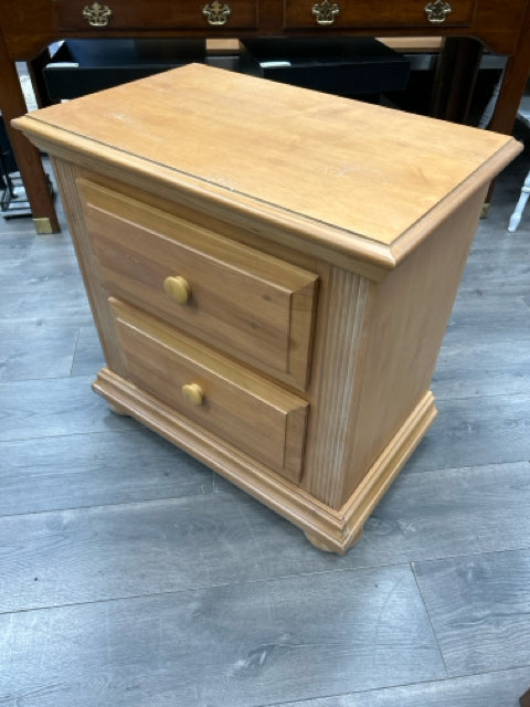 BLONDE WOOD NIGHTSTAND
