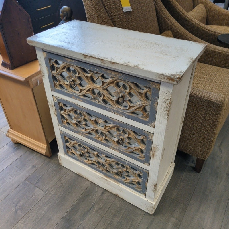 WHITE ORNATE W/MIRRORS 3 DRAWER DRESSER