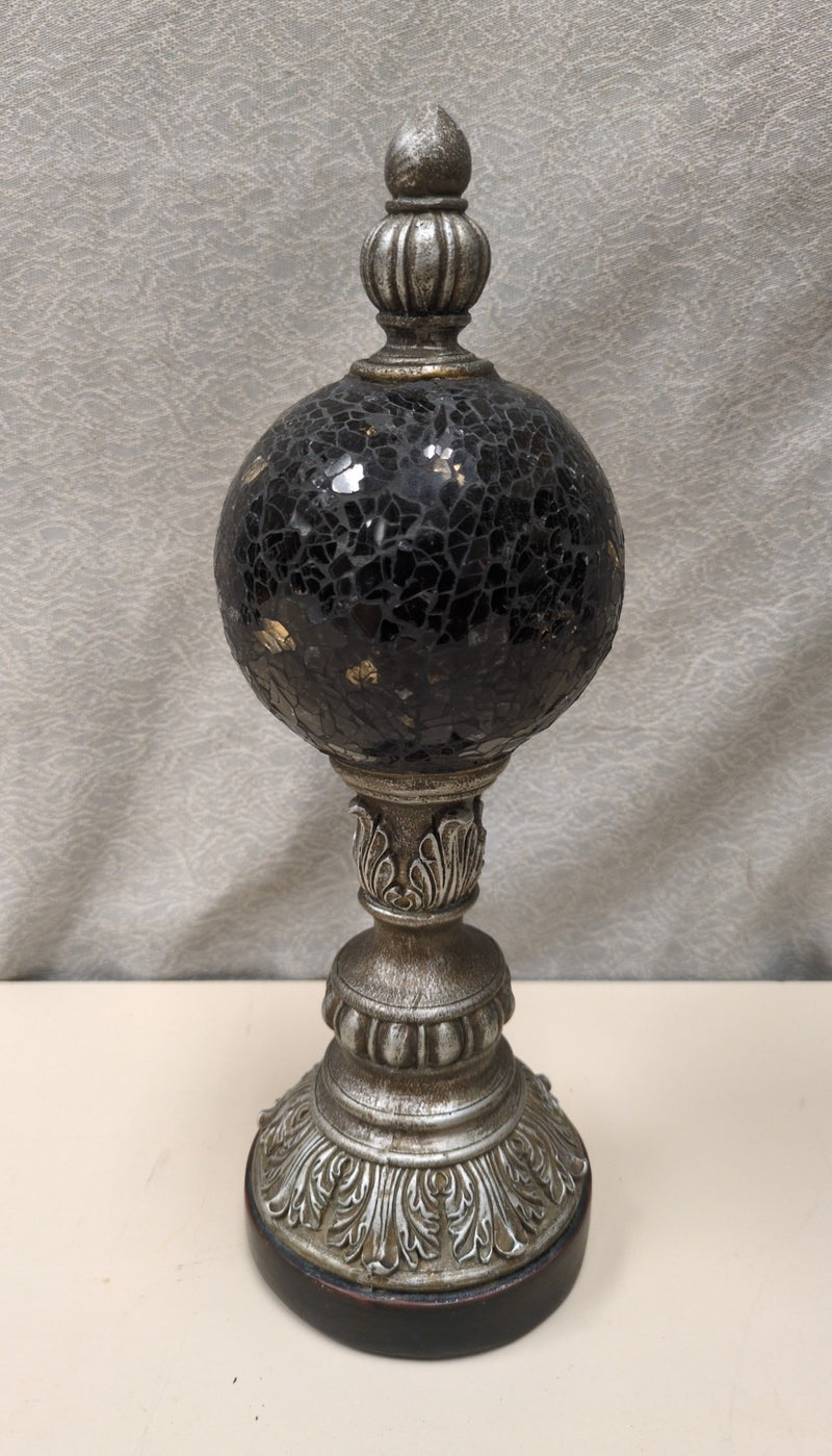 BLACK/SILVER GLASS ORB STAND