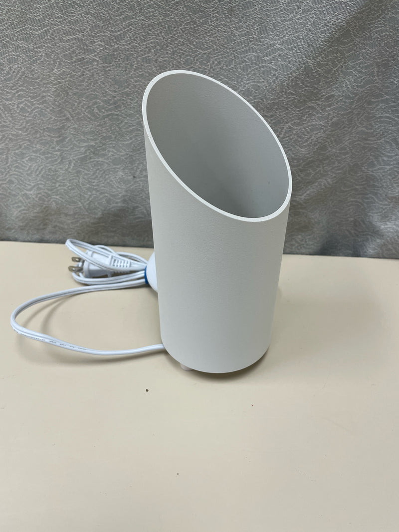 WHITE CERAMIC LIGHT