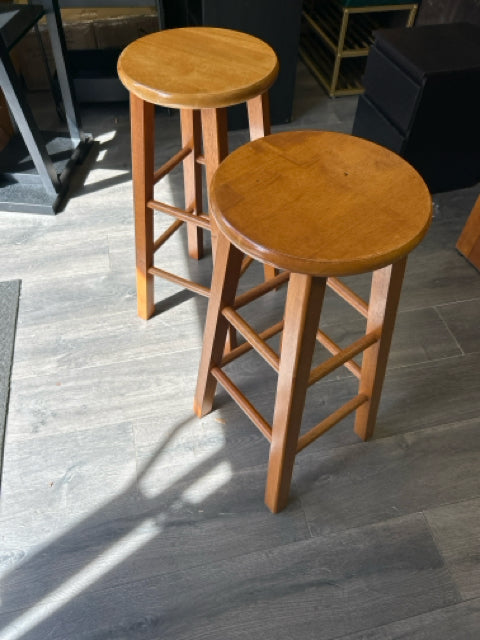 2 WOOD BAR STOOLS
