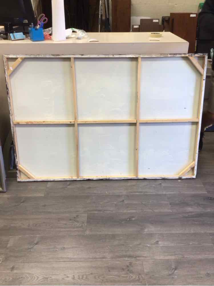 LARGE MULTI-COLOR MEDIUM PIC